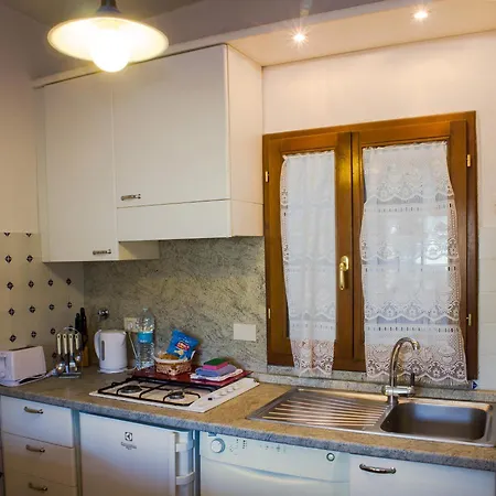 Romantico Balcone In Centro Florence